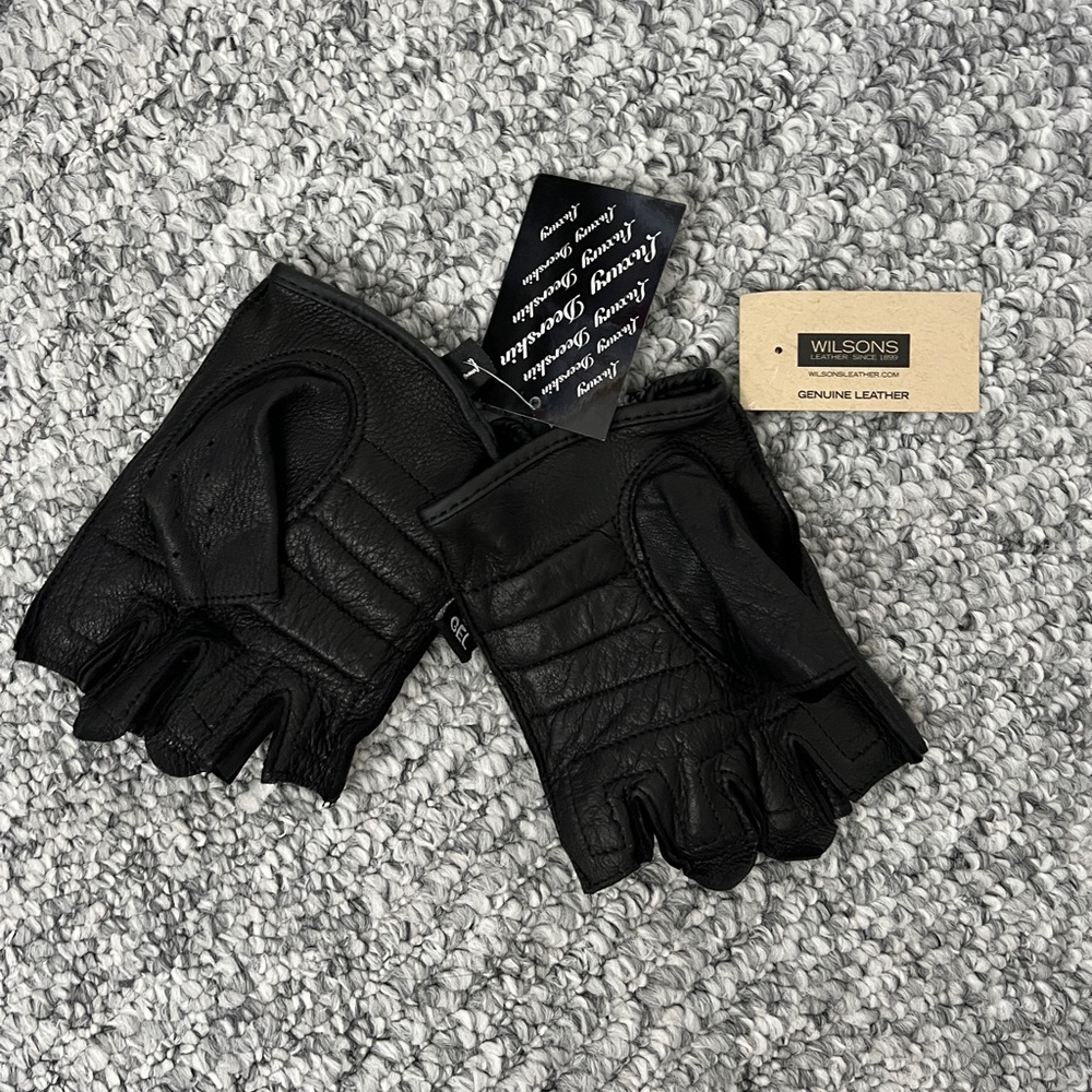 Wilson Men's Black Fingerless Leather Gloves